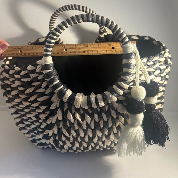 Natural Black/White Rattan with drawstring pouch interior NEW with pompoms - Picture 1 of 6